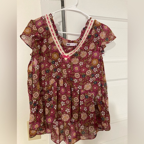SO Tops - Floral Pink Blouse with Lace Trim NWTS